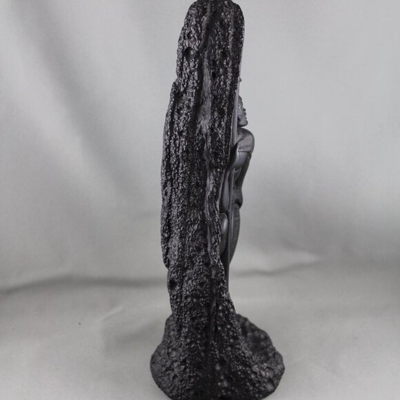 Vintage Coco Joe's Statue - King Kamehameha with Spear in Cave - Made with Lava - Picture 8 of 9